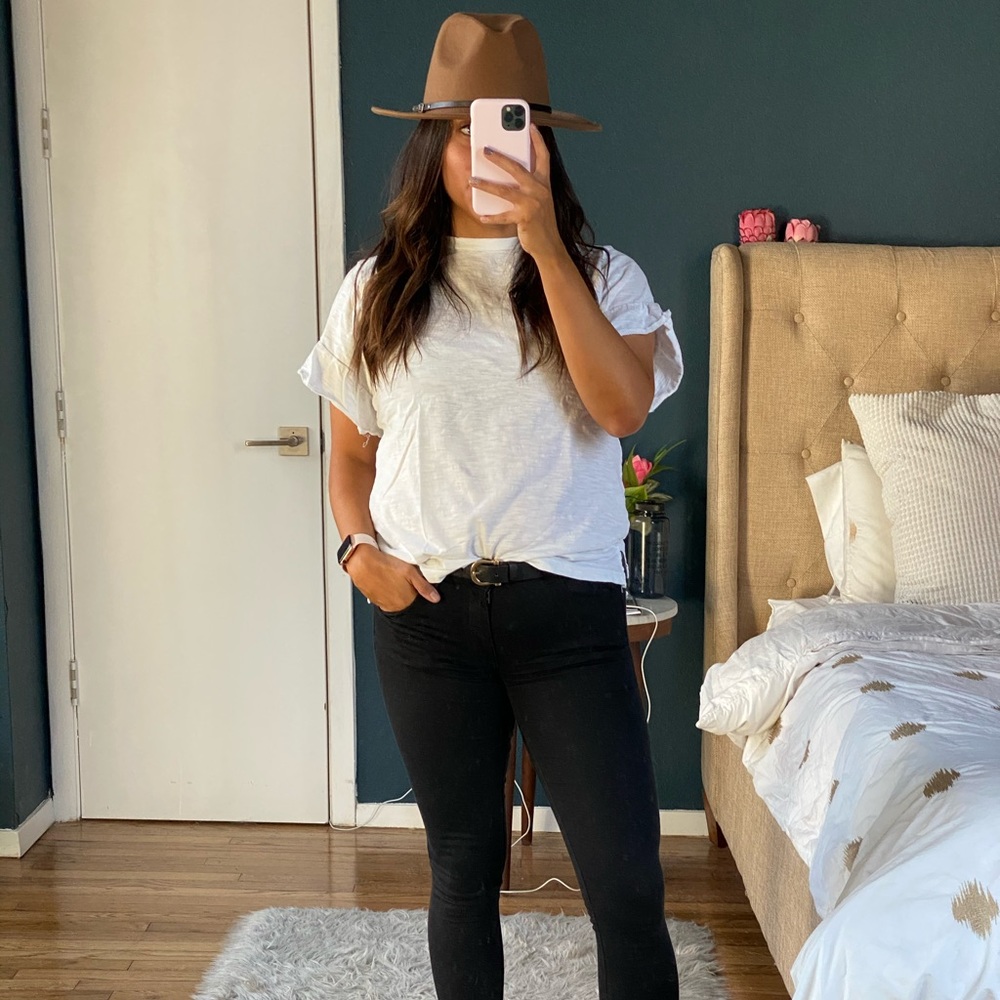 ruffle sleeve tee
